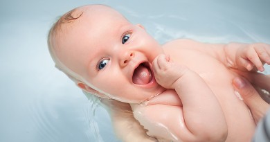 Baño del bebé: ¿de noche o de día?